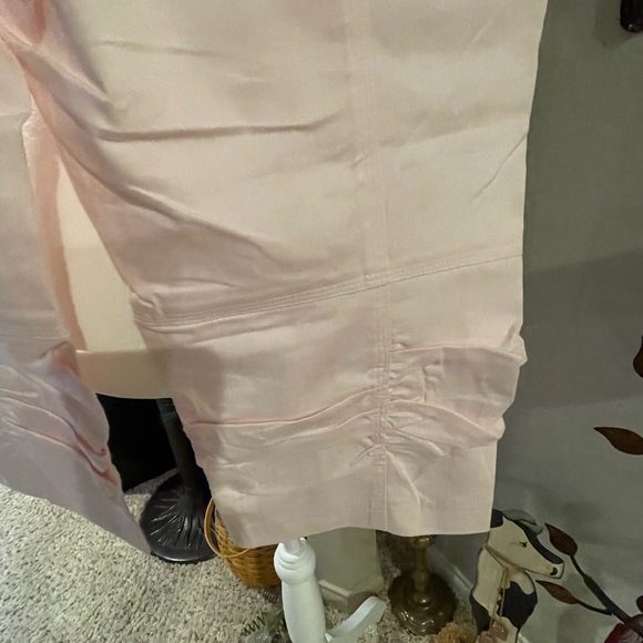 🆕🆕💕Cach’e Shorts - Picture 3 of 5